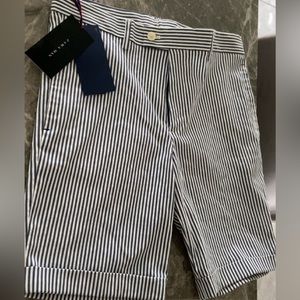 Men’s casual Zara shorts. Brand new tags attached never worn.